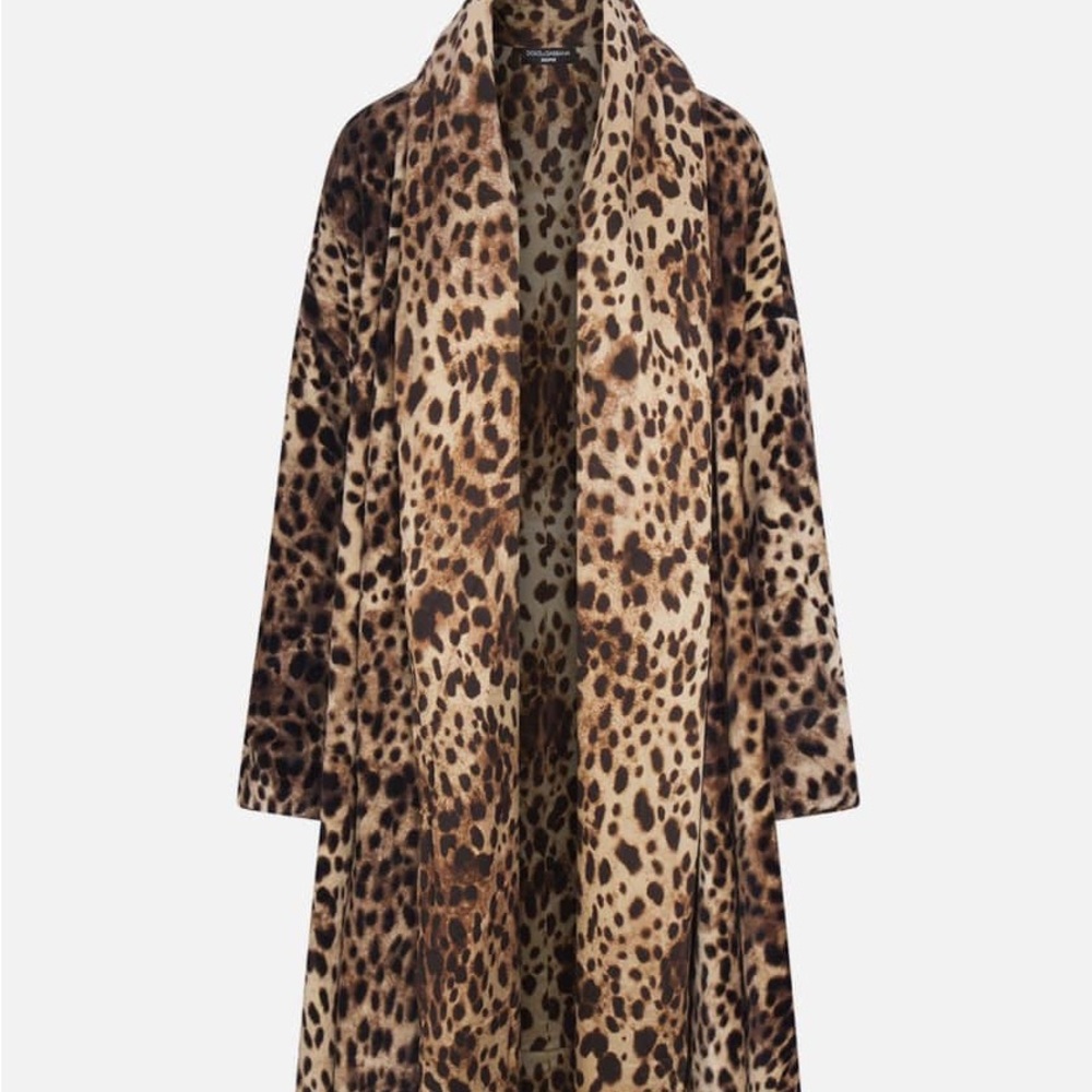 SKIMS Leopard Silk Robe Cape - Picture 2 of 6